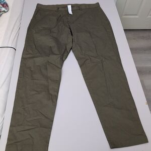 Fabletics Men's Olive Pants 40x34